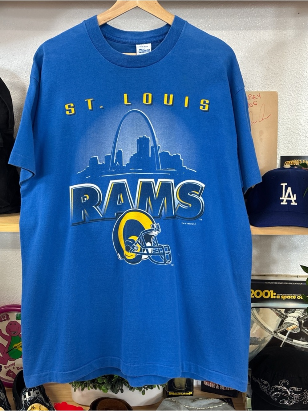 Vintage St. Louis Rams T-shirt size Large